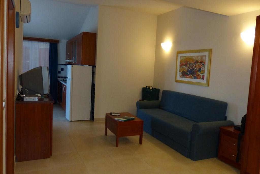 Apartments Punta Veli Lošinj Habitación foto